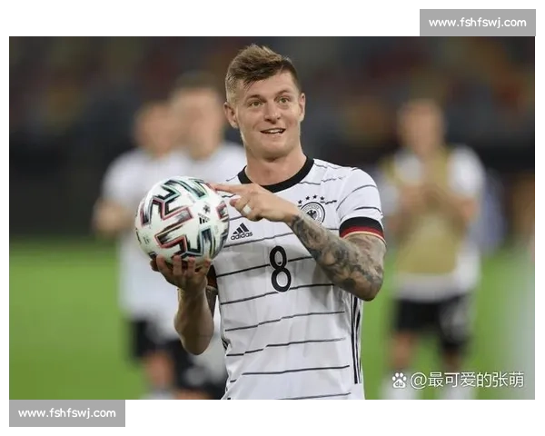 奥兰斯对阵巴黎焦点之战解析实力走势与胜负悬念赛前全面前瞻与关键看点