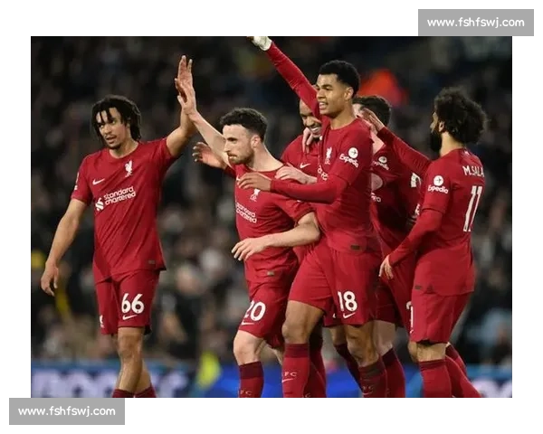 曼联主场三比零完胜利物浦红魔强势宣告王者归来英超焦点战夜震撼全场