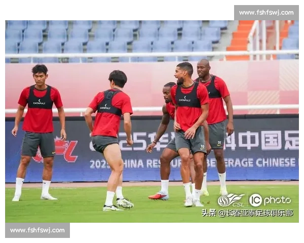 人和力拼亚泰迎关键战,全力争取保级生机两队全力以赴决战倒数阶段 人和力拼亚泰迎关键战,全力争取保级生机两队全力以赴决战倒数阶段